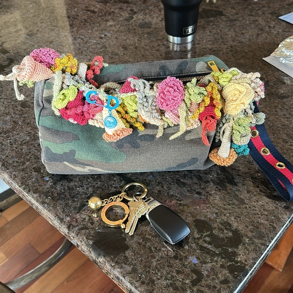 Christian Dior Streetware GWP pin or necklace charm - Picture 2 of 8